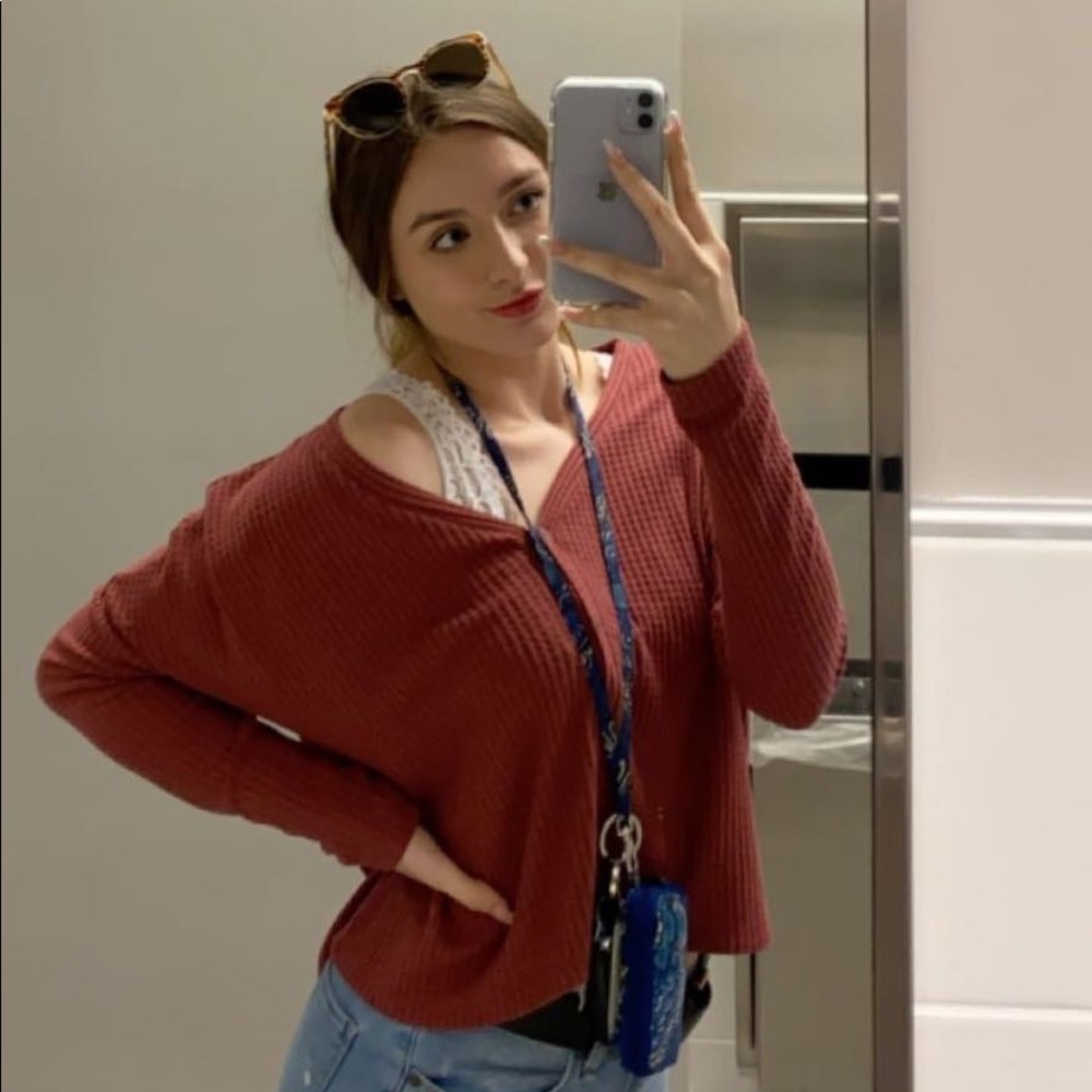 Meet your Posher, Mia